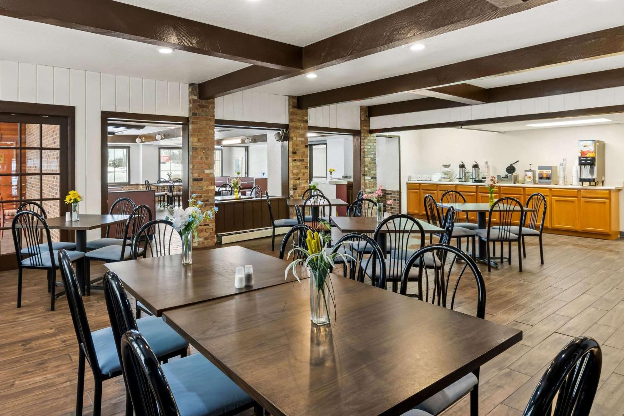 Lodge Econo