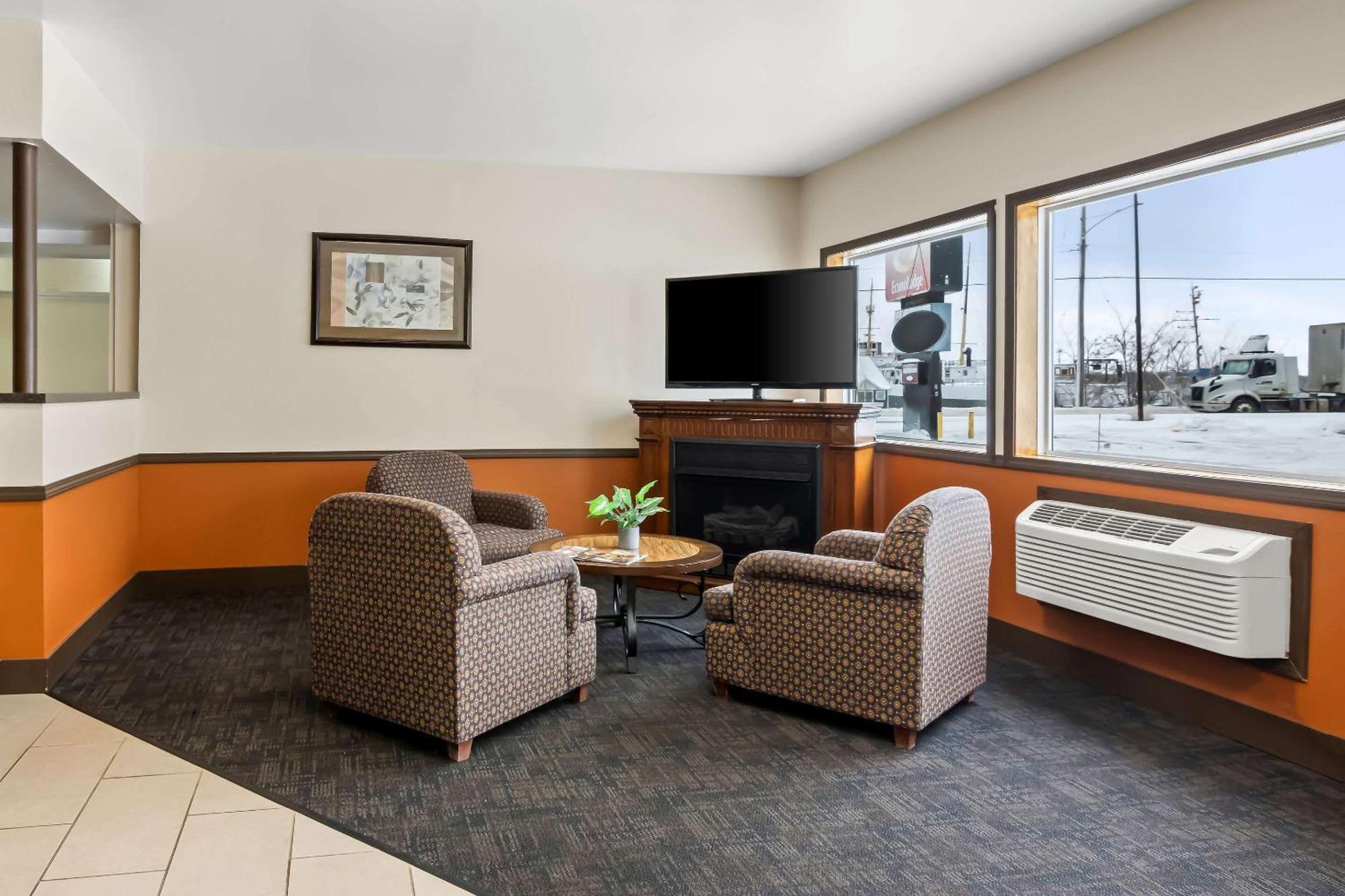 Lodge Econo